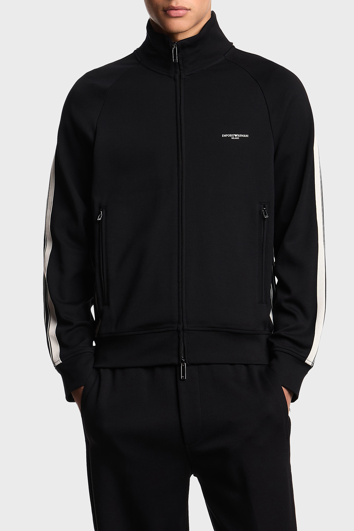 Emporio Armani Streç Pamuklu Regular Fit Şerit Detaylı Dik Yaka Erkek Sweat EM002872 AF13488 UC001 SİYAH