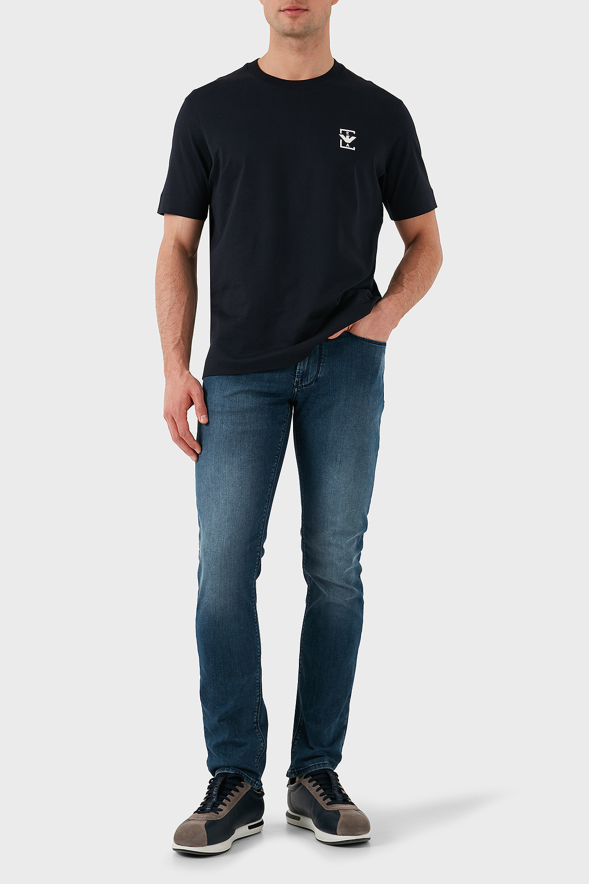 Emporio Armani Streç Pamuklu Slim Fit Normal Bel Düz Paça Jeans Erkek Kot Pantolon EM000121 AF14121 MB002 LACİVERT
