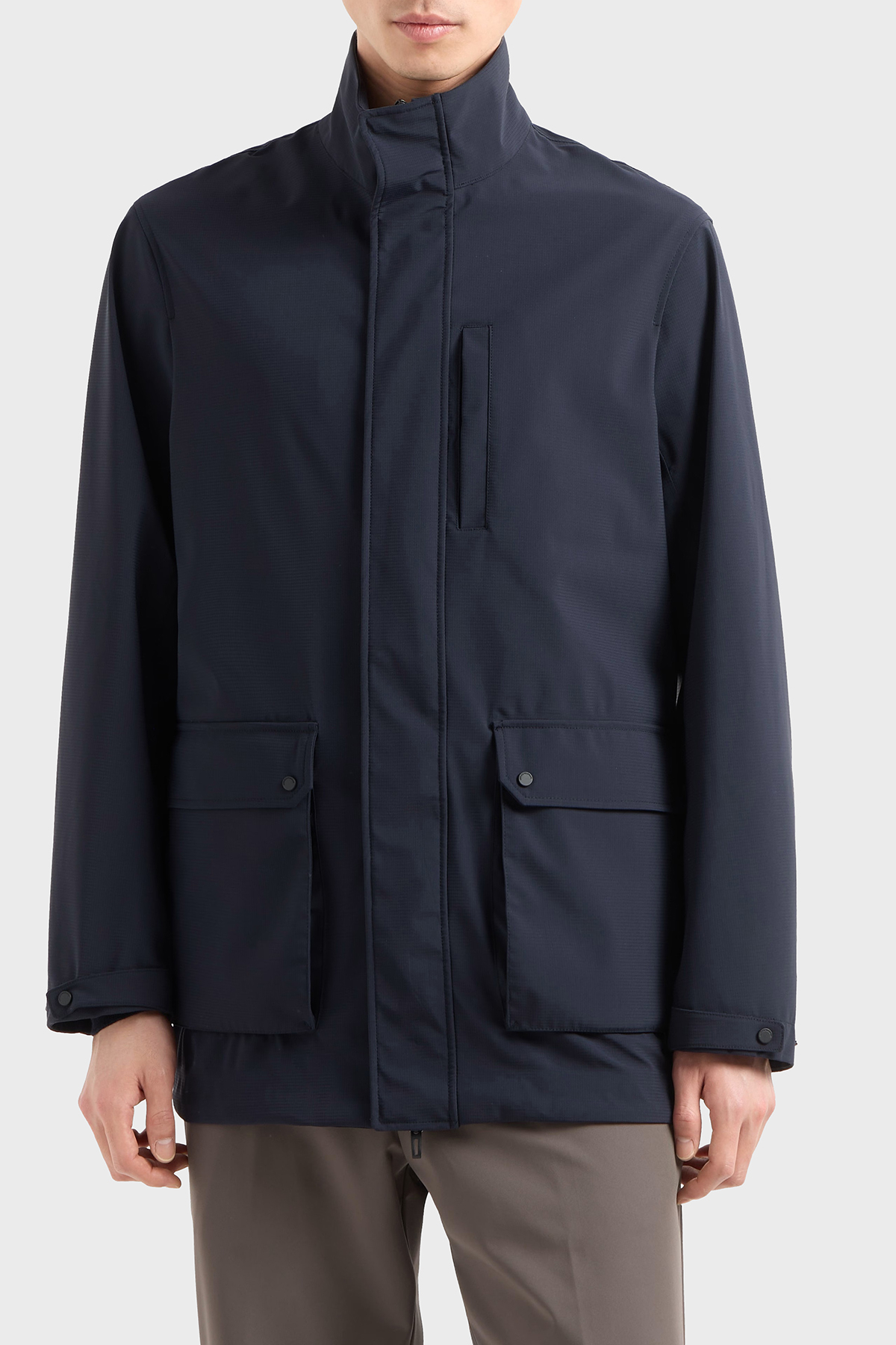 Emporio Armani Su İtici Regular Fit Rüzgar Geçirmez Dik Yaka Erkek Mont EM000839 AF13090 UB118 LACİVERT