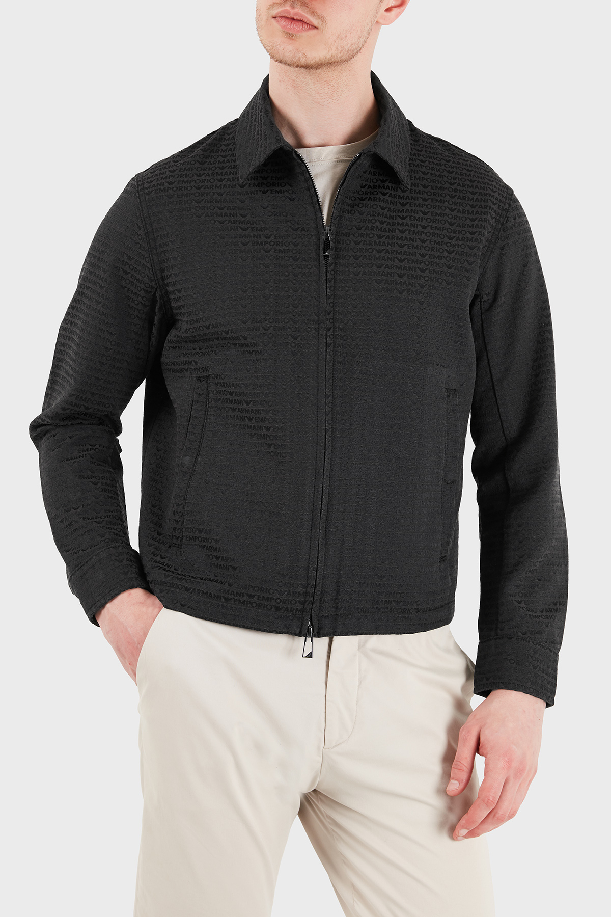 Emporio Armani Tamamı Logolu Pamuklu Regular Fit Erkek Mont EM004955 AF13688 U8168 SİYAH