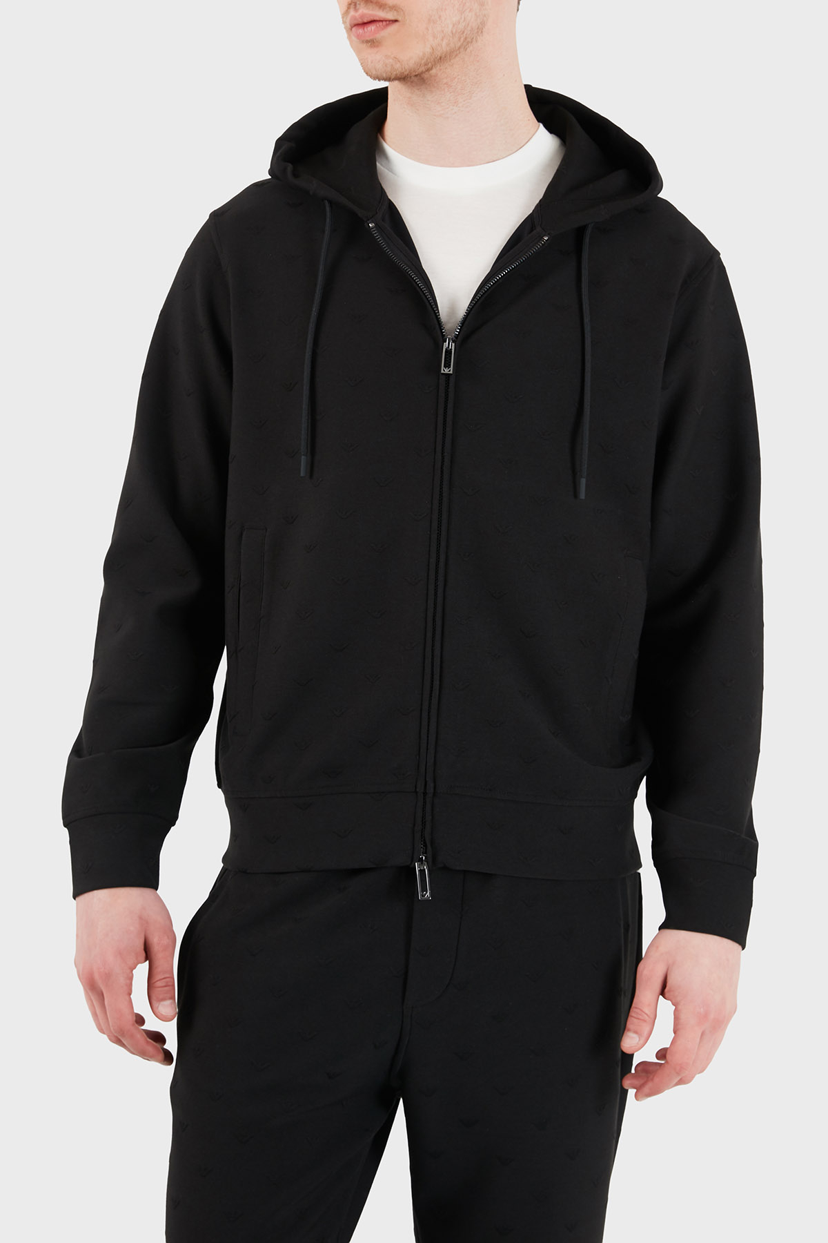 Emporio Armani Tamamı Logolu Regular Fit Kapüşonlu Fermuarlı Erkek Sweat EM004867 AF13700 FC322 SİYAH
