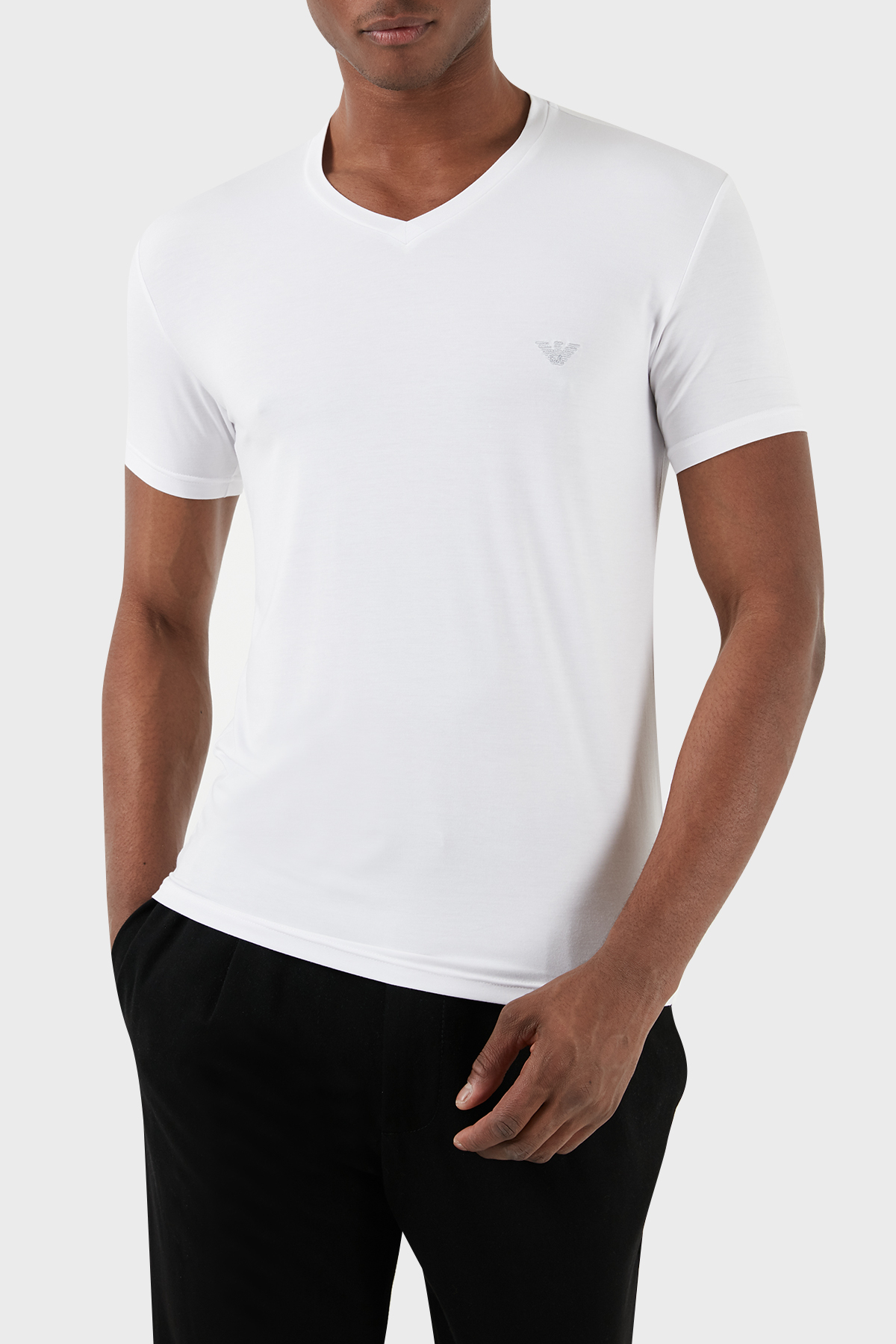 Emporio Armani V Yaka Regular Fit Erkek T Shirt 112010 3F511 00010 BEYAZ
