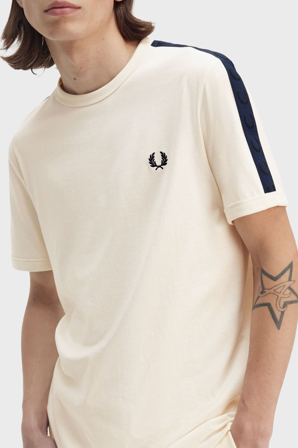 Fred Perry % 100 Pamuk Regular Fit Bisiklet Yaka Bant Detaylı Erkek T Shirt M4613 170 BEYAZ