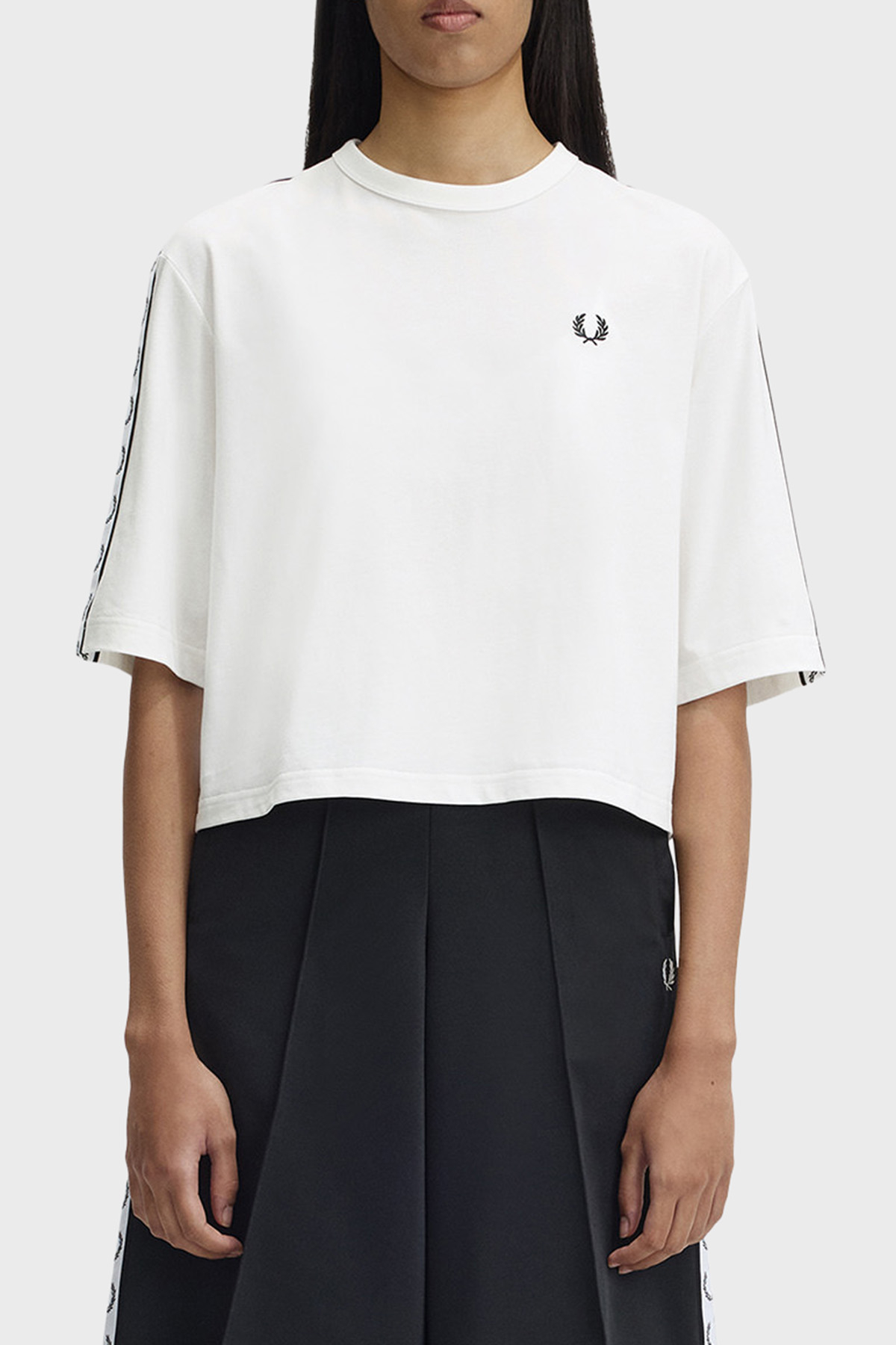 Fred Perry Bant Detaylı % 100 Pamuk Bisiklet Yaka Kadın T Shirt G2160 129 BEYAZ