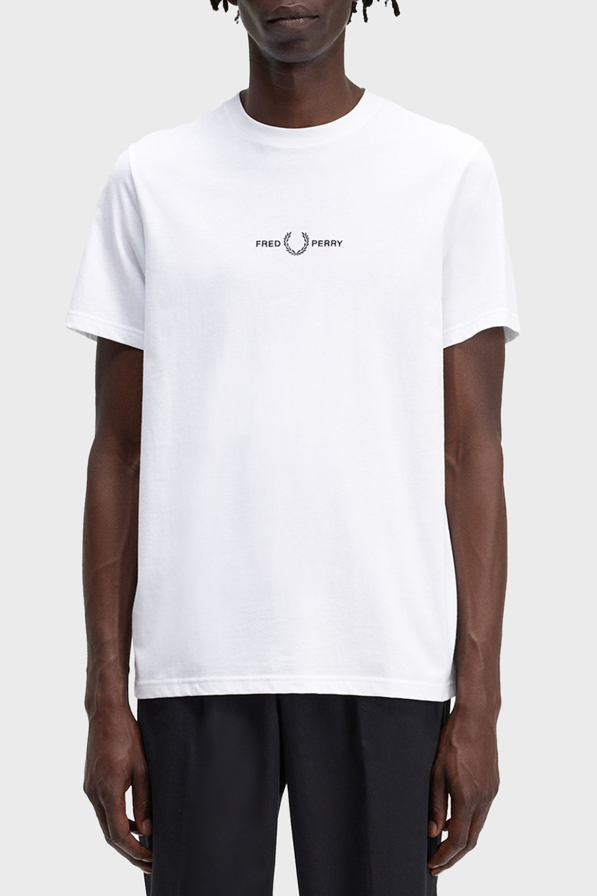 Fred Perry Logo Nakışlı % 100 Pamuk Regular Fit Bisiklet Yaka Erkek T Shirt M4580 100 BEYAZ