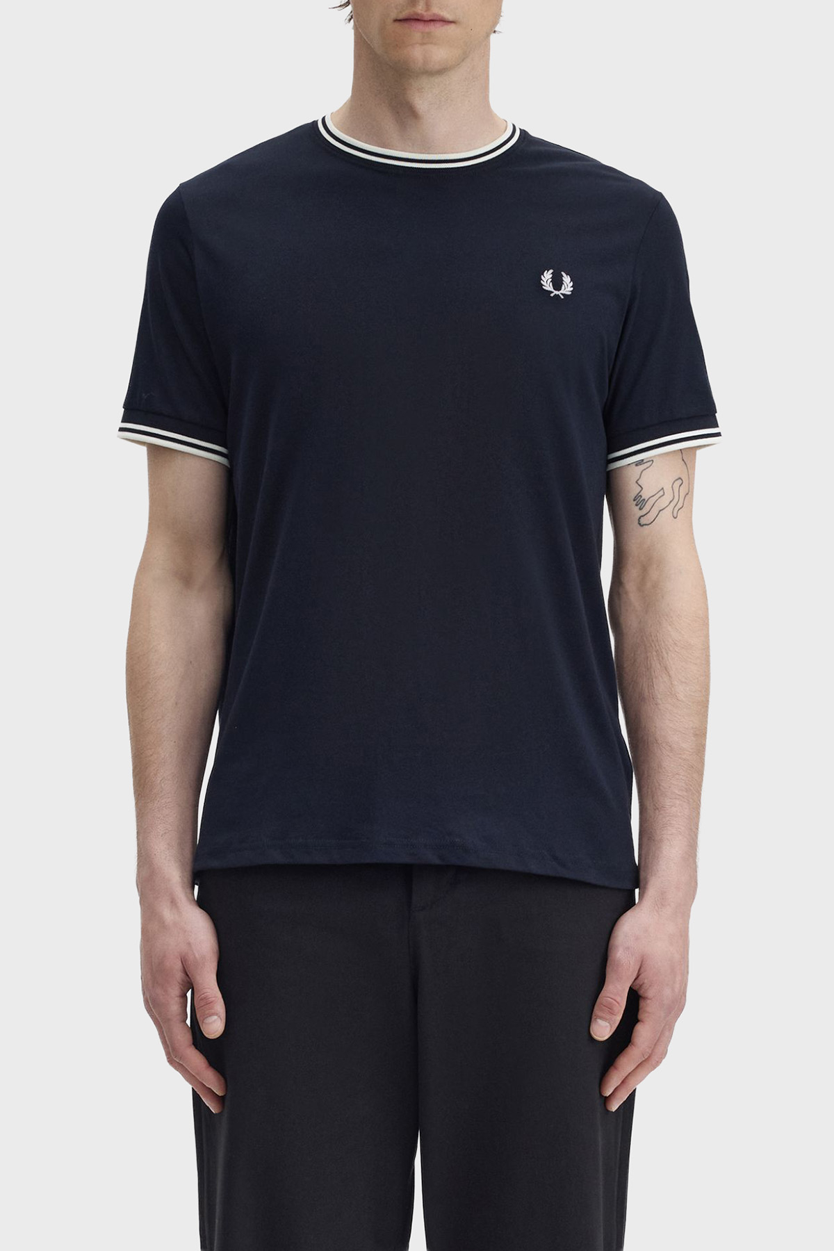 Fred Perry Logolu Pamuklu Regular Fit Bisiklet Yaka Erkek T Shirt M1588V 795 LACİVERT