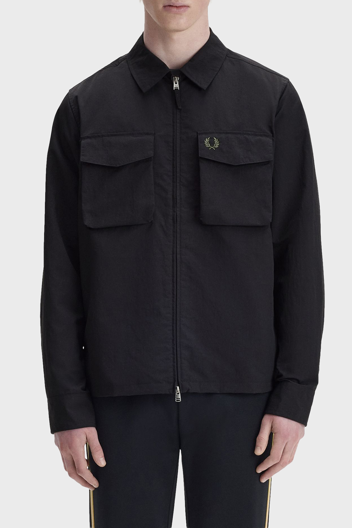 Fred Perry Logolu Regular Fit Klasik Yaka Fermuarlı Erkek Gömlek M2402 102 SİYAH