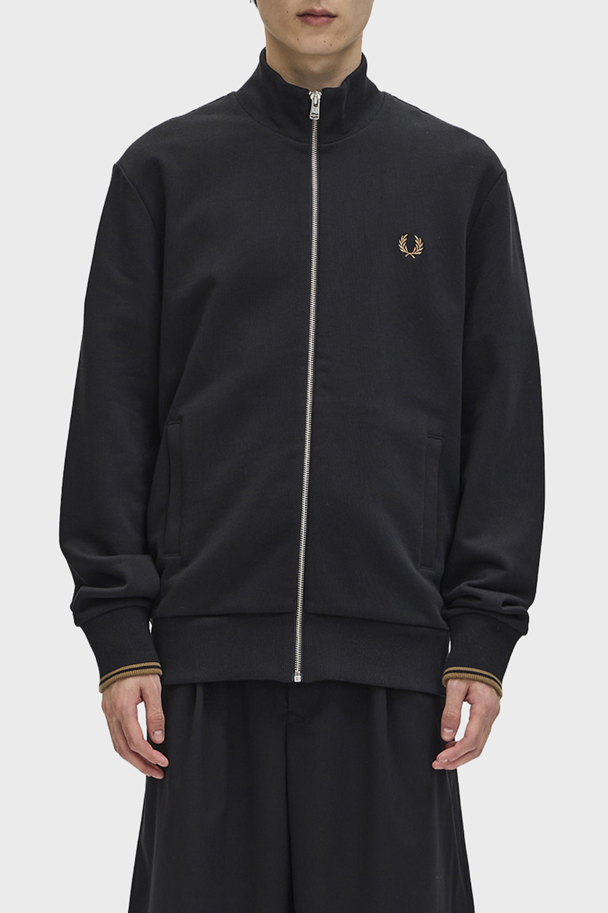 Fred Perry Pamuklu Regular Fit Dik Yaka Fermuarlı Erkek Sweat J1327 102 SİYAH