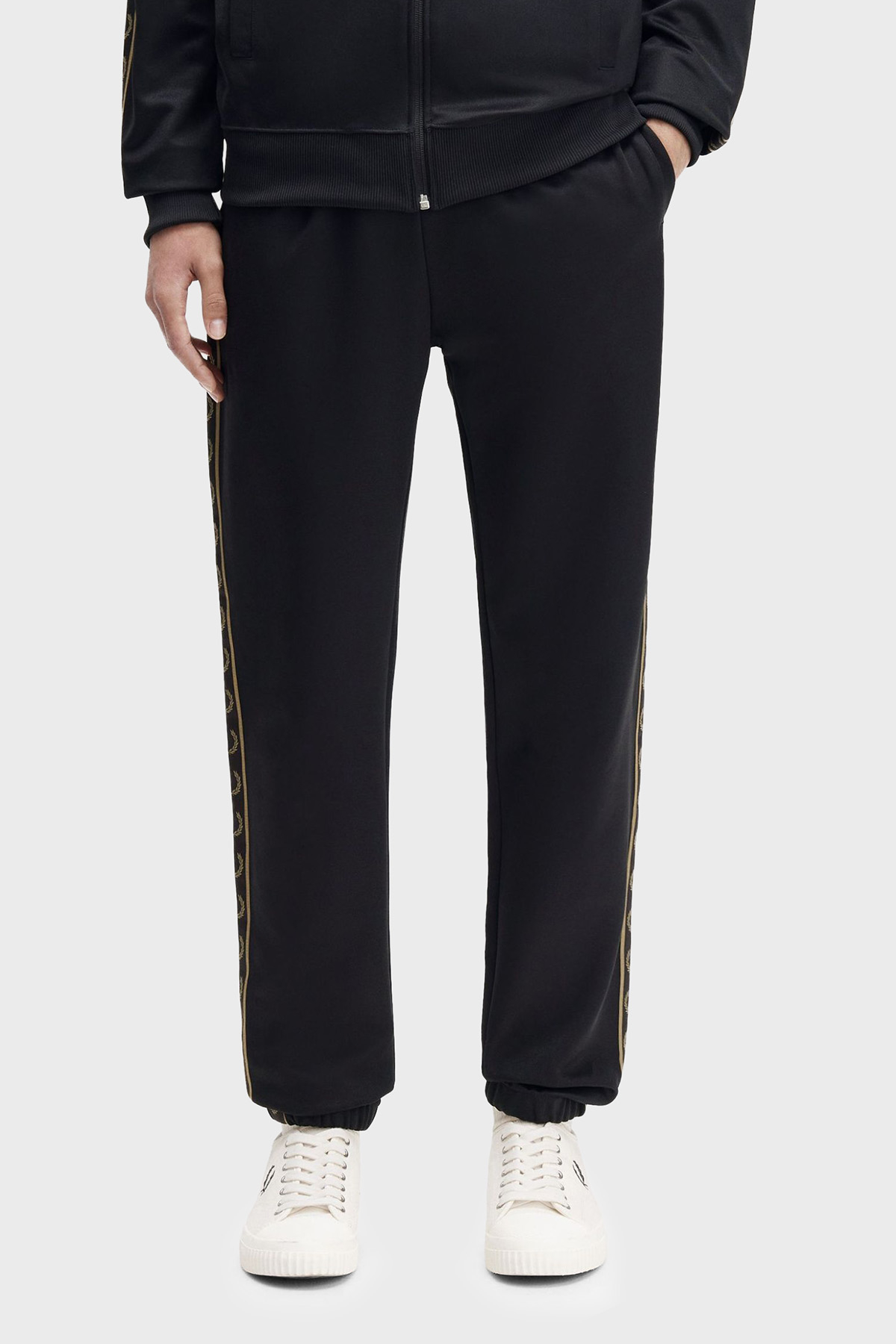 Fred Perry Pamuklu Regular Fit Lastikli Paça Logo Bantlı Jogger Erkek Pantolon T5507 Q27 SİYAH