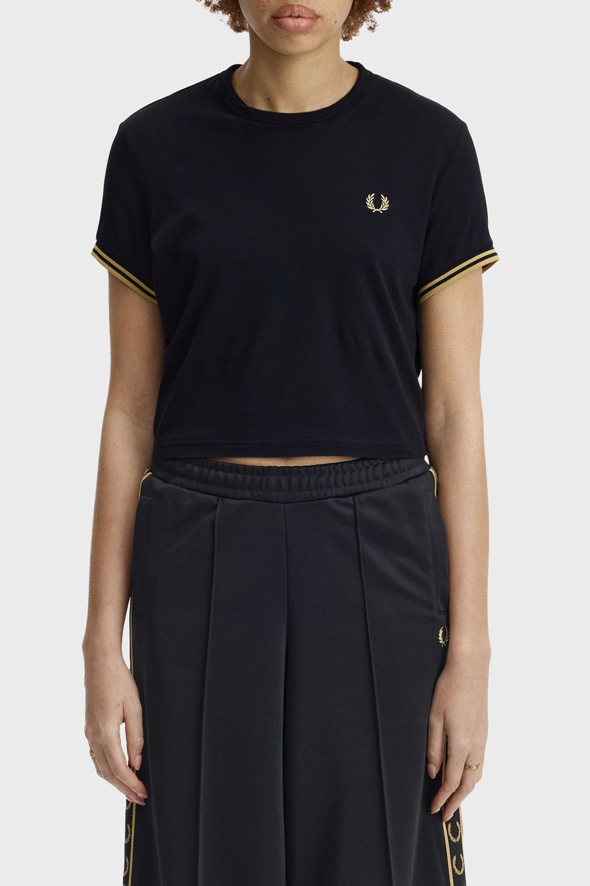 Fred Perry Pamuklu Regular Fit Logolu Bisiklet Yaka Kadın T Shirt G2171 90A LACİVERT