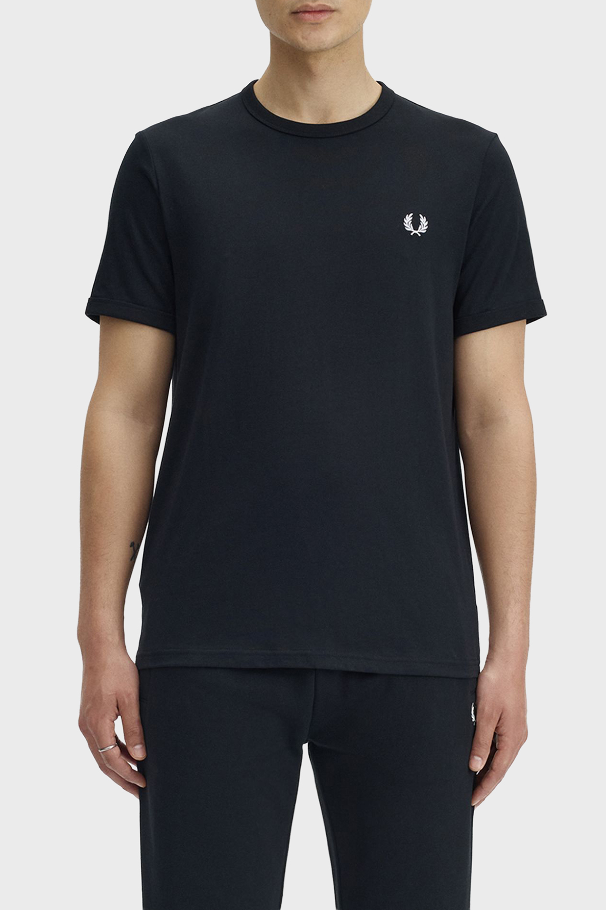 Fred Perry Pamuklu Regular Fit Logolu Bisiklet Yaka Erkek T Shirt M3519 102 SİYAH