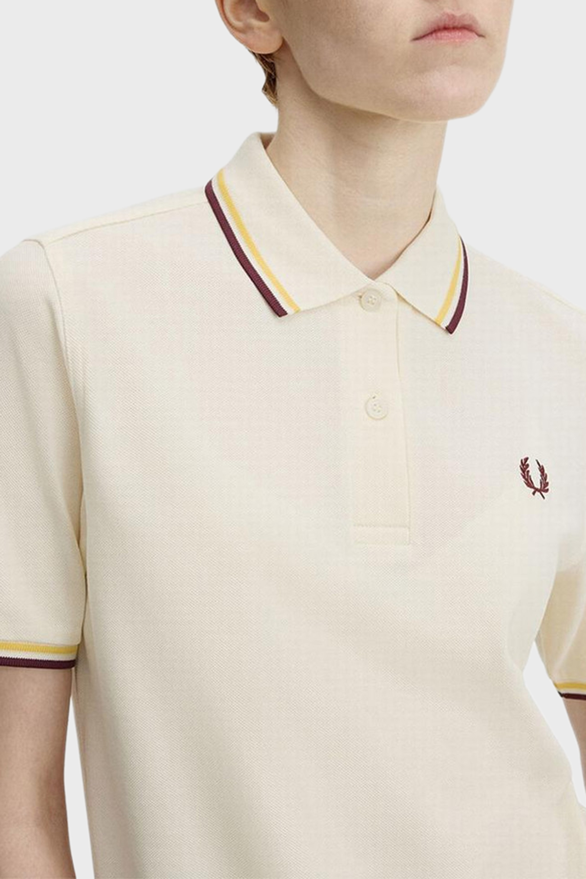 Fred Perry Pamuklu Regular Fit Logolu Düğmeli Kadın Polo G3600 18B KREM