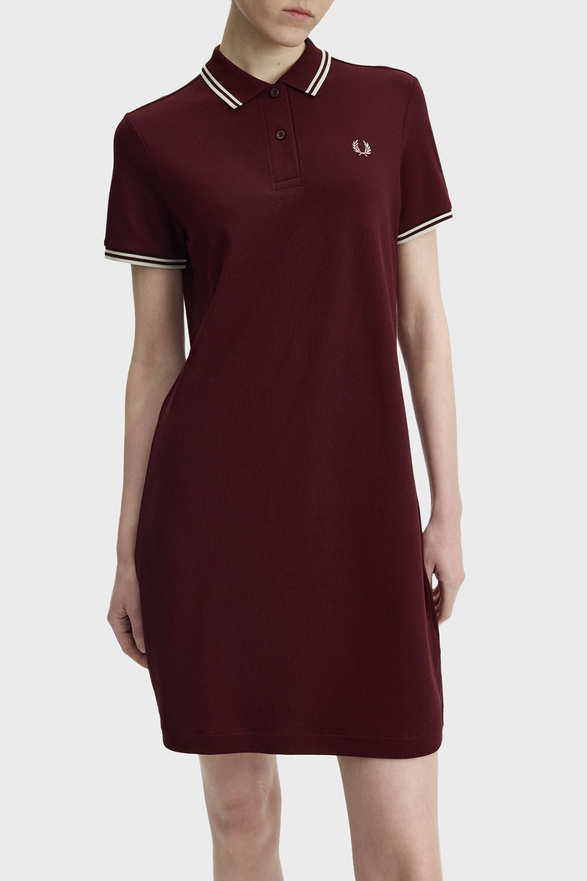 Fred Perry Pamuklu Regular Fit Logolu Düğmeli Polo Yaka Kadın Elbise D3600 597 BORDO