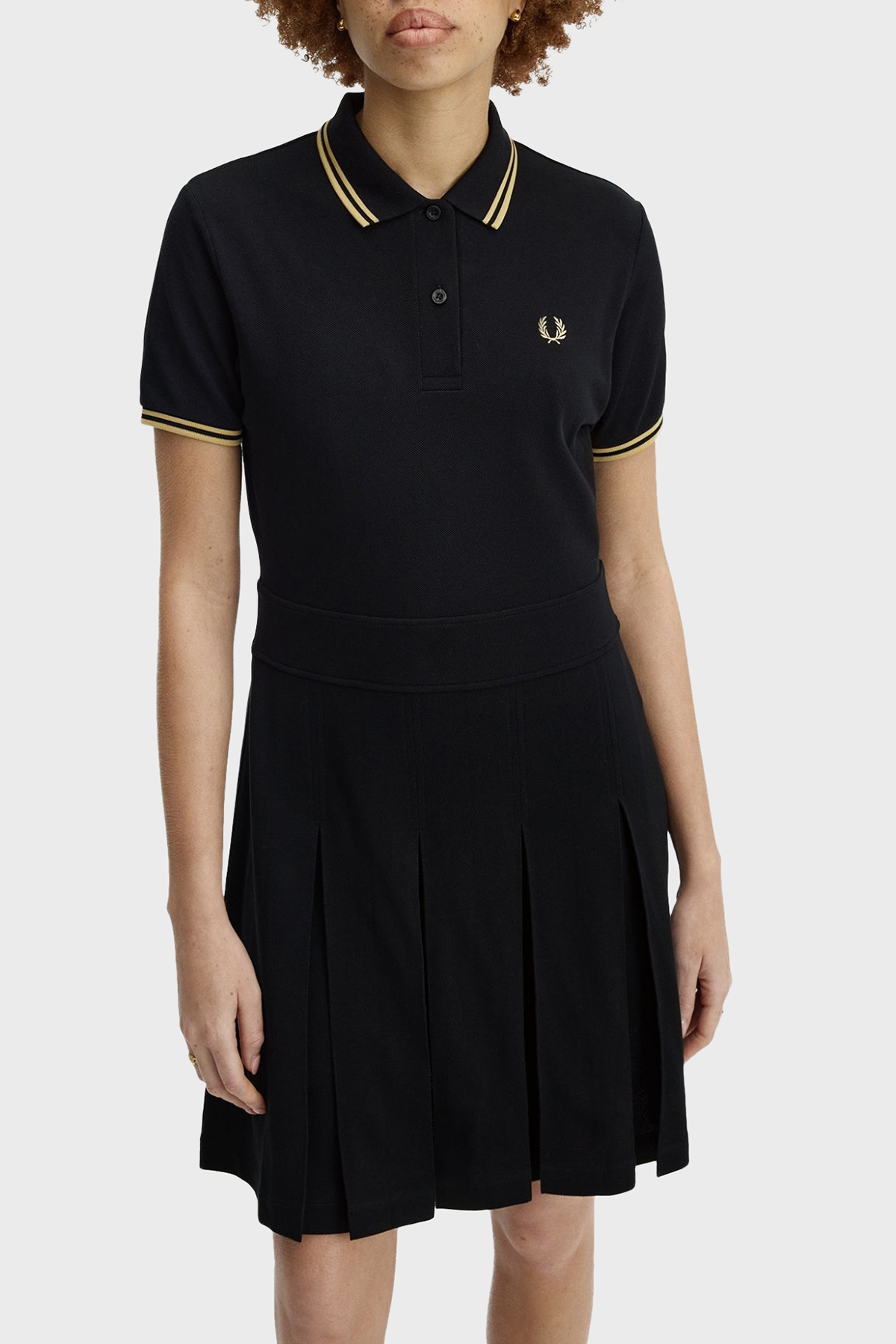 Fred Perry Pamuklu Regular Fit Logolu Düğmeli Polo Yaka Pileli Kadın Elbise D1177 90A SİYAH