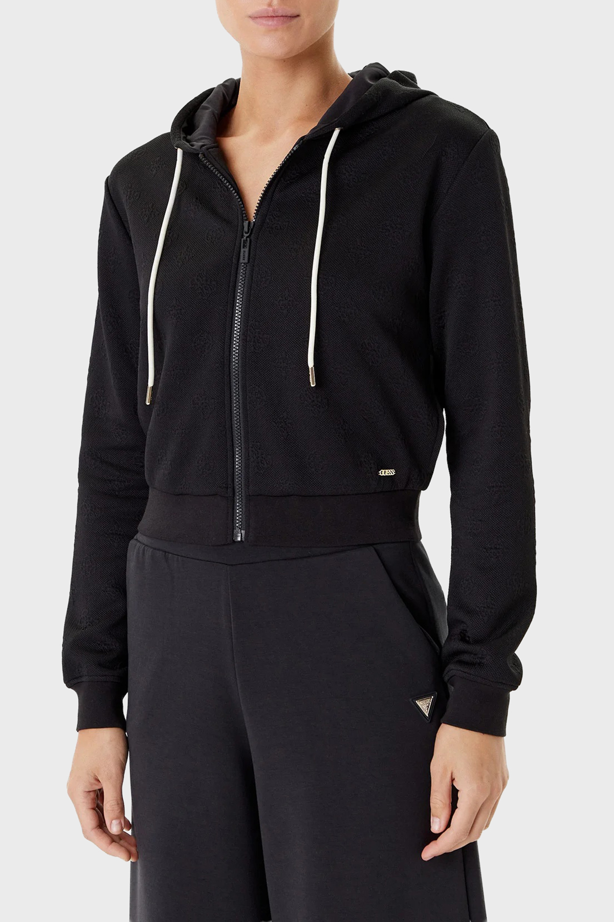 Guess 3D Peony Jakarlı Regular Fit Kapüşonlu Crop  V5YQ06KBSL2 Kadın Sweat V5YQ06 KBSL2 FJ8A SİYAH