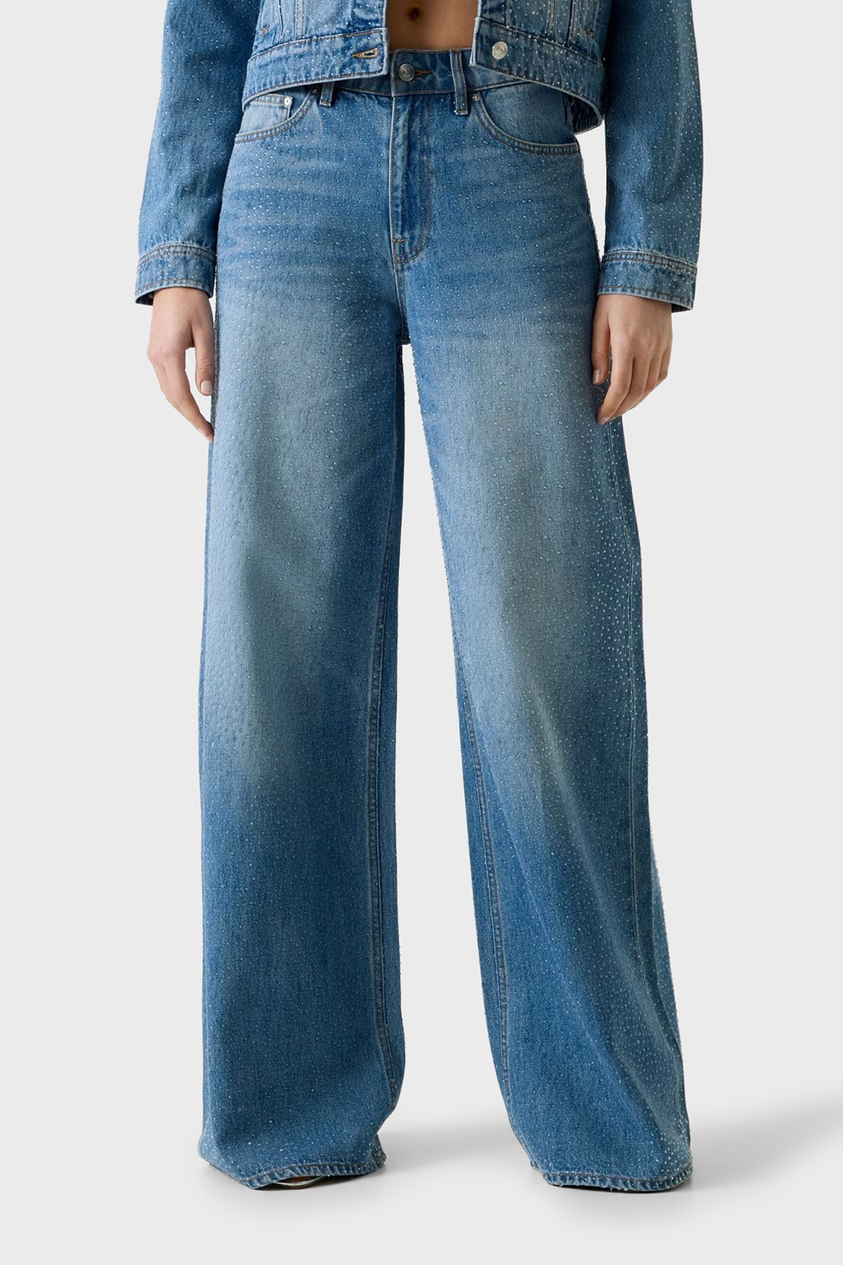 Guess Alba Pamuklu Loose Fit Yüksek Bel Geniş Paça Jean W6GA26D0970 Kadın Kot Pantolon W6GA26D0970 KEPR MAVİ