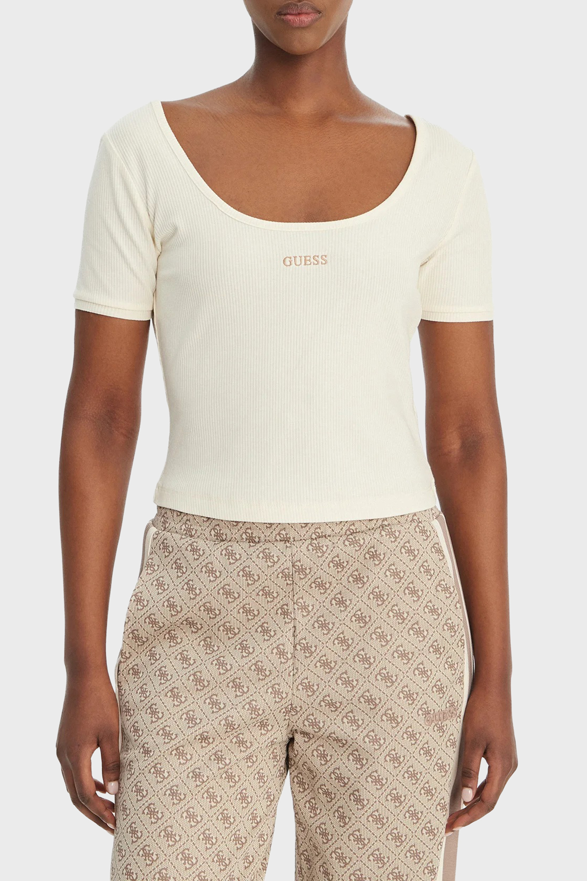 Guess Circe Slim Fit Logo işlemeli Derin Yuvarlak Yaka  V6GP04K2969 Kadın Top V6GP04 K2969 G1O6 KREM