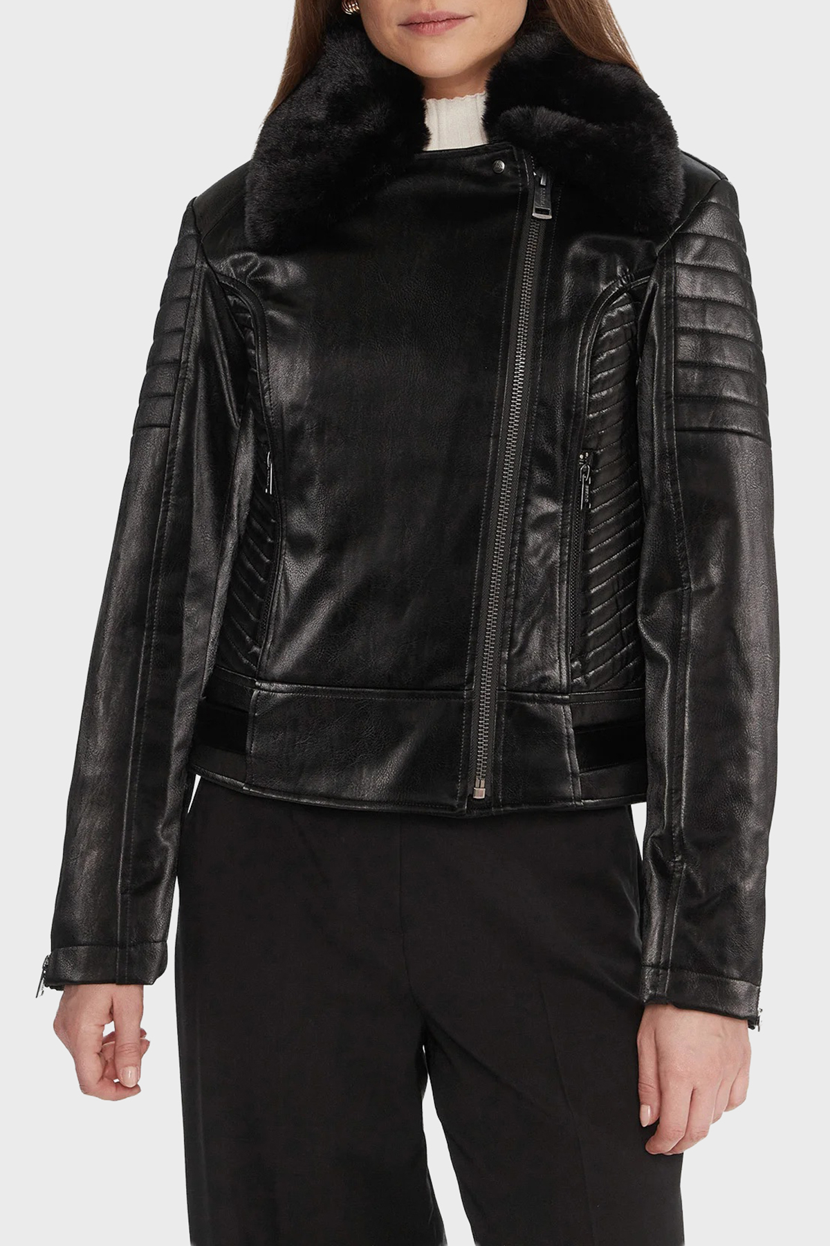 Guess Darcey Kapitoneli Regular Fit Çıkarılabilir Peluş Yaka Fermuarlı  W5BL35W2820 Kadın Ceket W5BL35 W2820 JBLK SİYAH