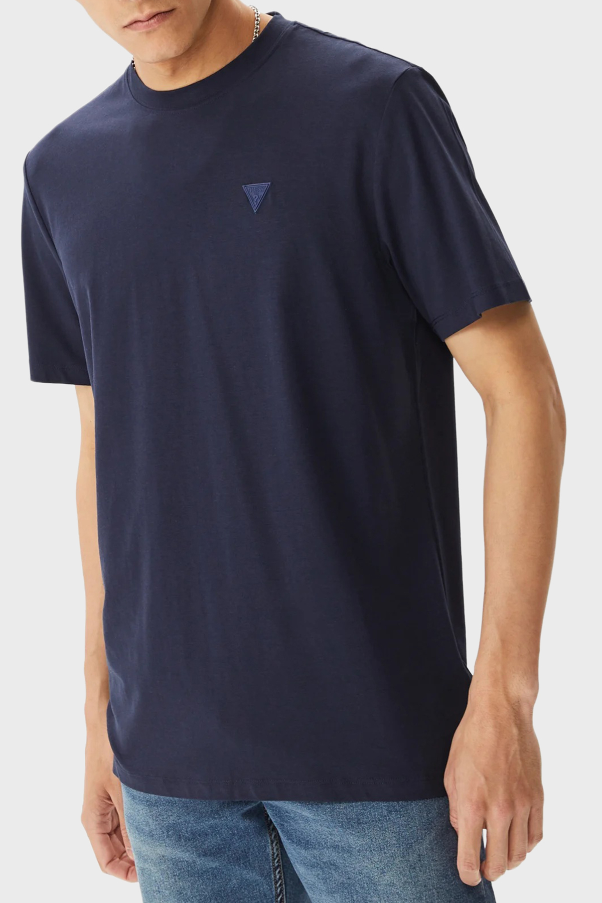 Guess Hedley Pamuklu Regular Fit Bisiklet Yaka  Z2YI12JR06K Erkek T Shirt Z2YI12 JR06K G7V2 LACİVERT