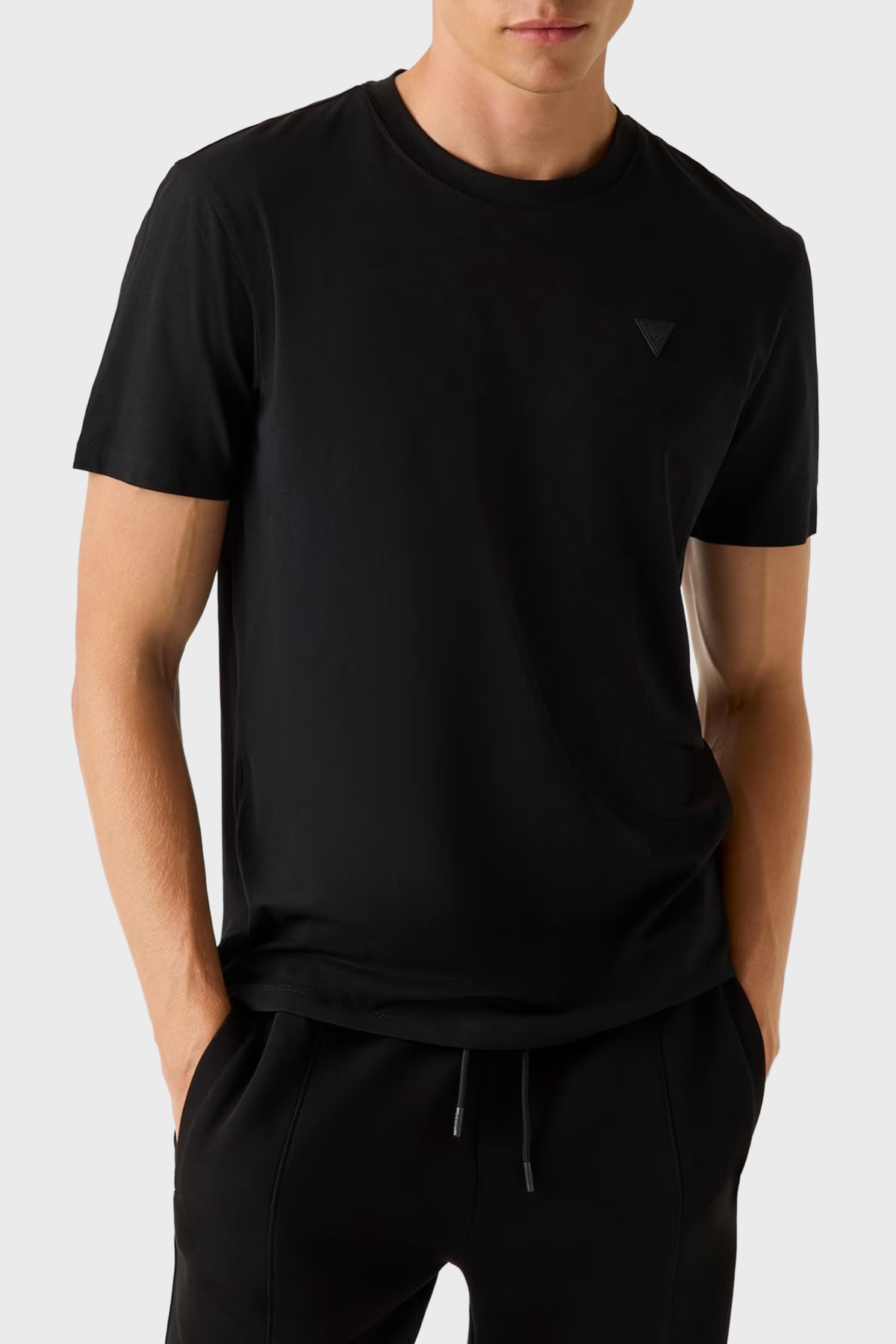 Guess Hedley Pamuklu Regular Fit Logolu Bisiklet Yaka  Z2YI12JR06K Erkek T Shirt Z2YI12 JR06K JBLK SİYAH