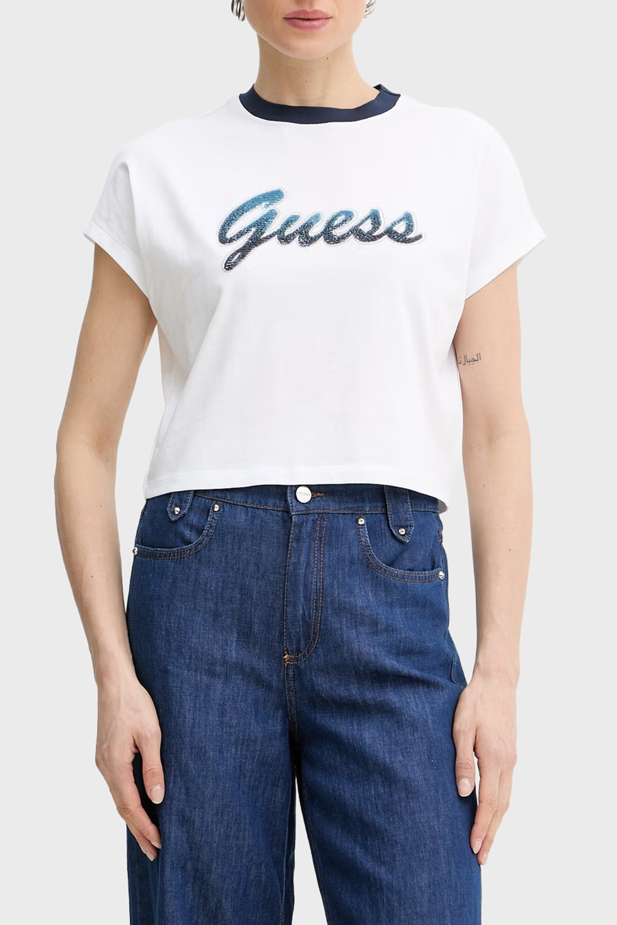 Guess Jersey Logolu % 100 Pamuk Regular Fit Bisiklet Yaka  W6GI31K3224 Kadın T Shirt W6GI31 K3224 G011 BEYAZ