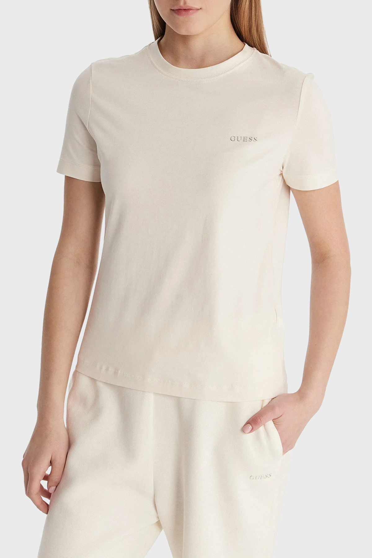 Guess Logolu Pamuklu Slim Fit Bisiklet Yaka  V6RI07J1314 Kadın T Shirt V6RI07 J1314 G027 BEYAZ