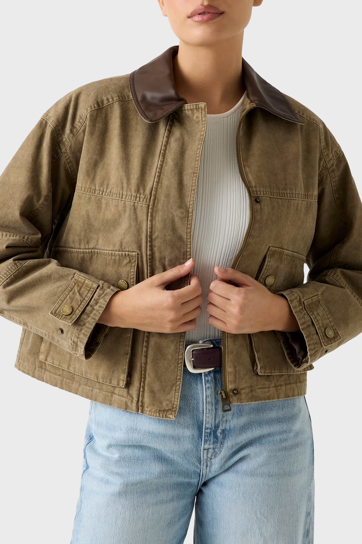 Guess Manon Pamuklu Loose Fit Klasik Yaka Cep Detaylı  W6RL51WL372 Kadın Ceket W6RL51 WL372 F8BC YEŞİL