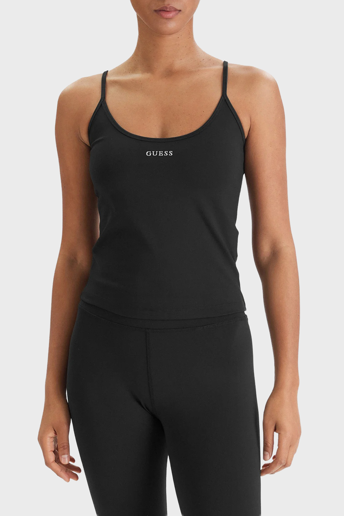 Guess Margot Logolu İnce Askılı Slim Fit Yuvarlak Yaka  V6RP14KD952 Kadın Top V6RP14 KD952 JBLK SİYAH
