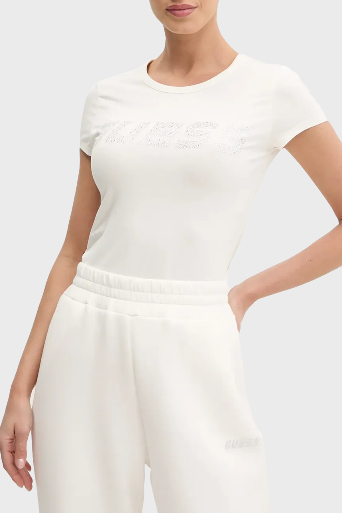Guess New Kiara Taşlı Streç Pamuklu Regular Fit Bisiklet Yaka  V5GI20J1314 Kadın T Shirt V5GI20 J1314 G018 BEYAZ
