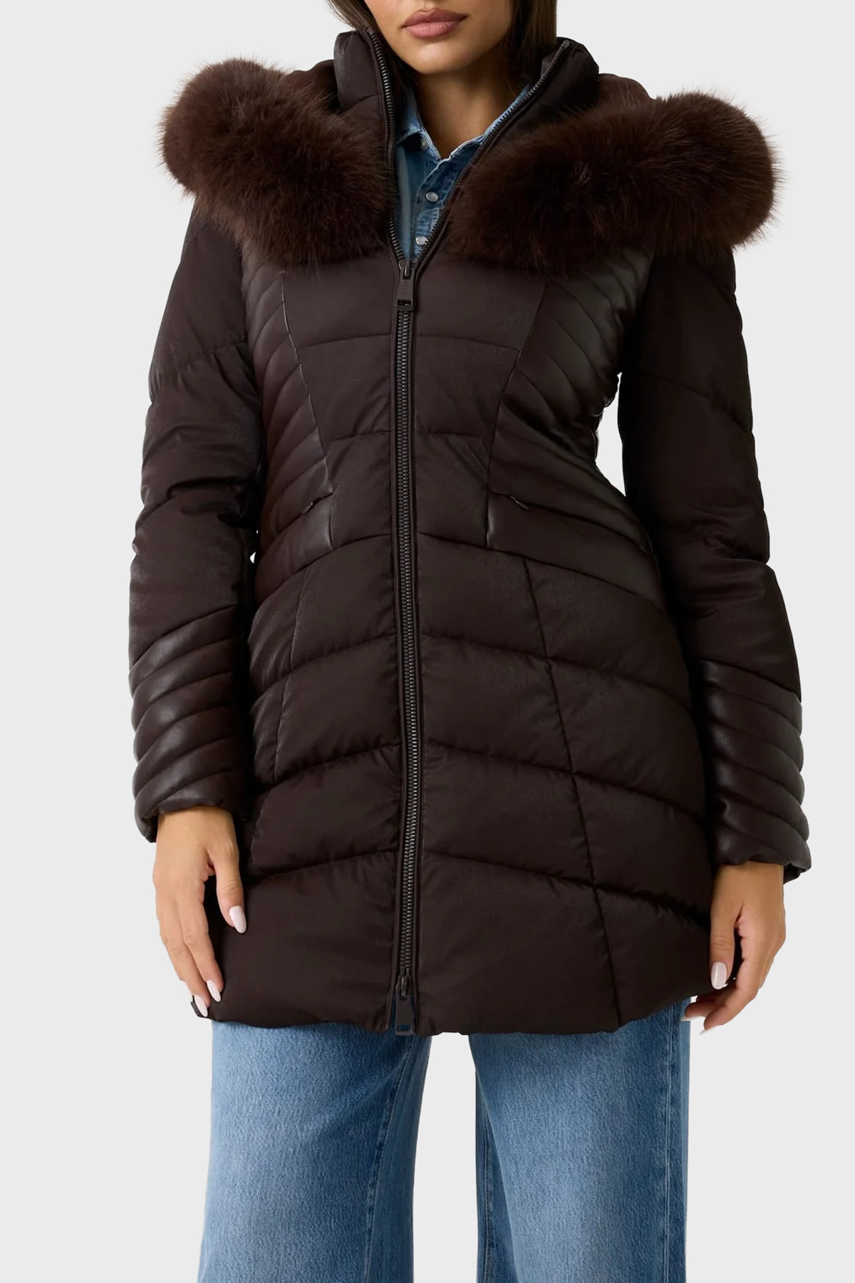 Guess New Oxana Regular Fit Fermuarlı Kapüşonlu Şişme  W4BL61WGLZ0 Kadın Mont W4BL61 WGLZ0 G1EB KAHVE