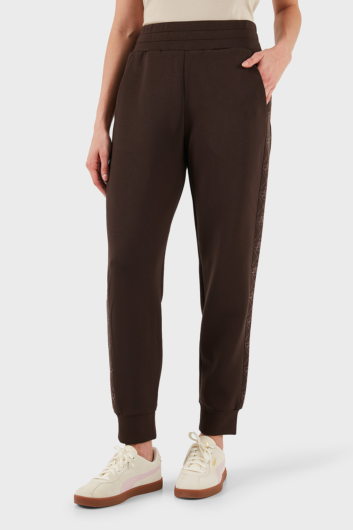 Guess New Victoire Regular Fit Ribanalı Paça Logo Şeritli  W5YB11KBYE2 Kadın Pantolon W5YB11 KBYE2 G1EB KAHVE