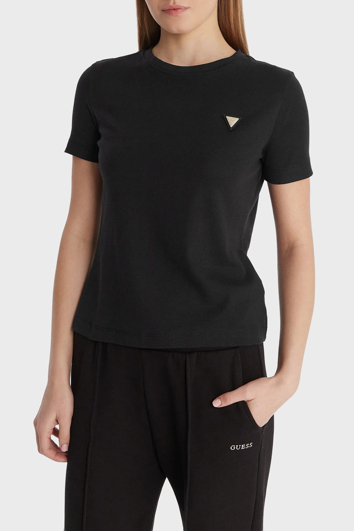 Guess Pamuk Karışımlı Slim Fit Bisiklet Yaka Logolu  V6RI17KD741 Kadın T Shirt V6RI17 KD741 JBLK SİYAH