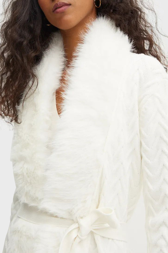 guess-paula-yumusak-tuylu-