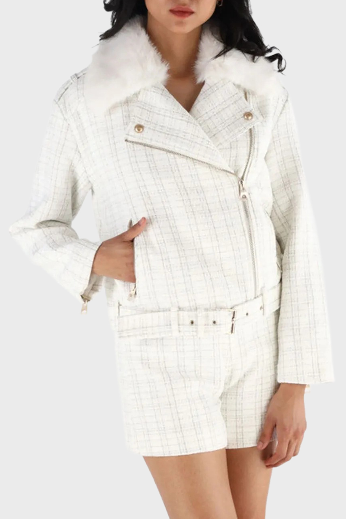 Guess Sandra Regular Fit Yumuşak Tüy Detaylı Yaka Fermuarlı  W5BL16W2382 Kadın Ceket W5BL16 W2382 F0YK EKRU