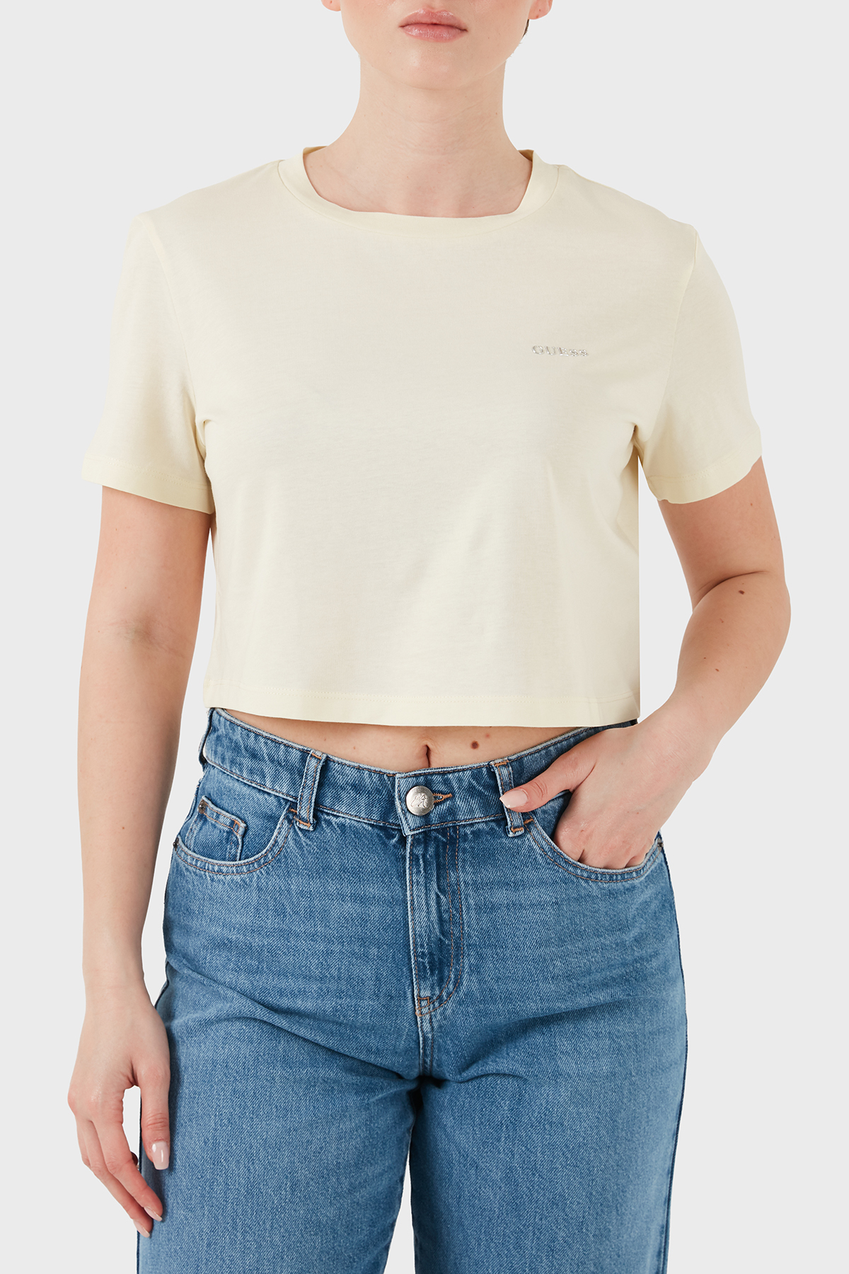 Guess Selene % 100 Pamuk Boxy Fit Logolu Yuvarlak Yaka  V6GI17K2984 Kadın T Shirt V6GI17 K2984 G2N1 SARI