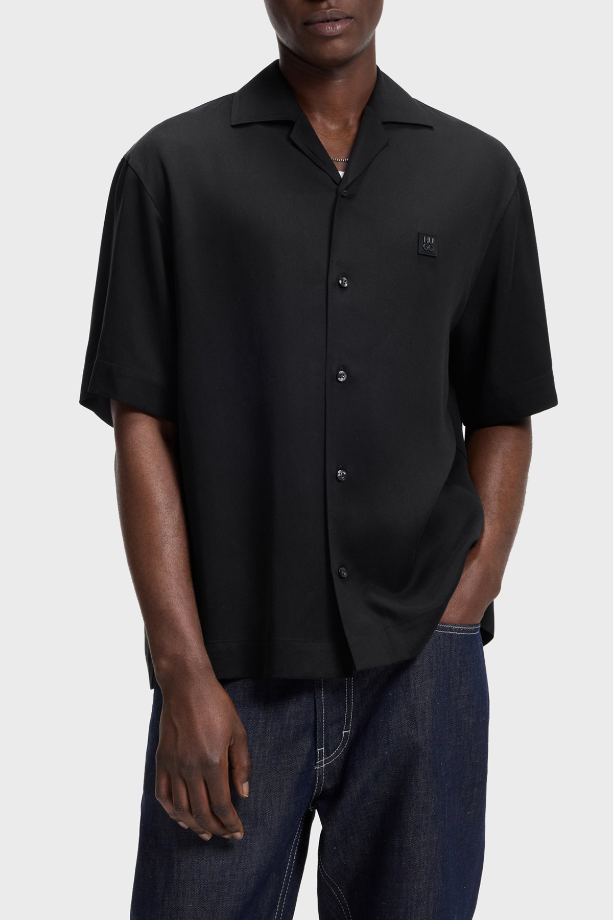 Hugo Logolu Oversize Fit Klasik Yaka Kısa Kollu Erkek Gömlek 50560593 001 SİYAH