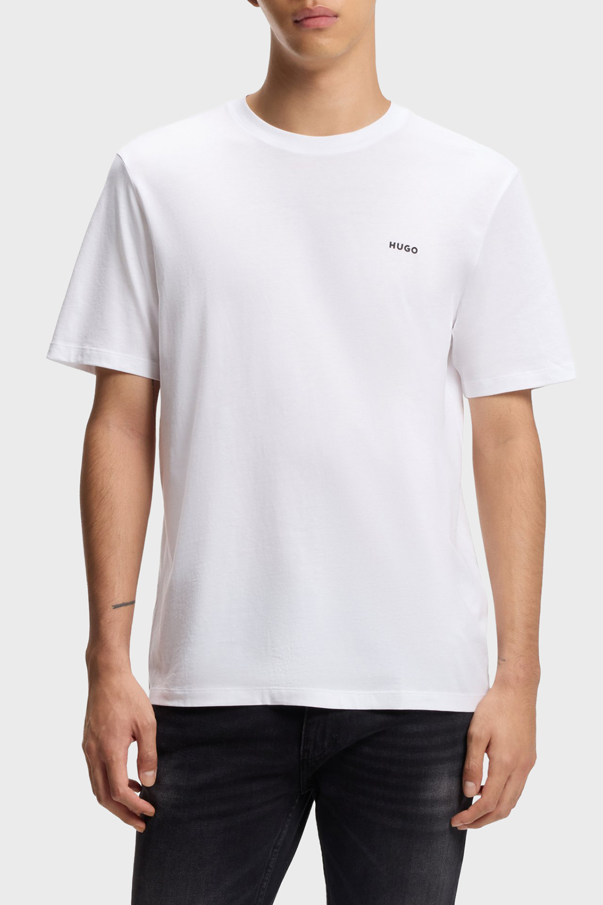 Hugo Logolu Pamuklu Regular Fit Bisiklet Yaka Erkek T Shirt 50466158 100 BEYAZ