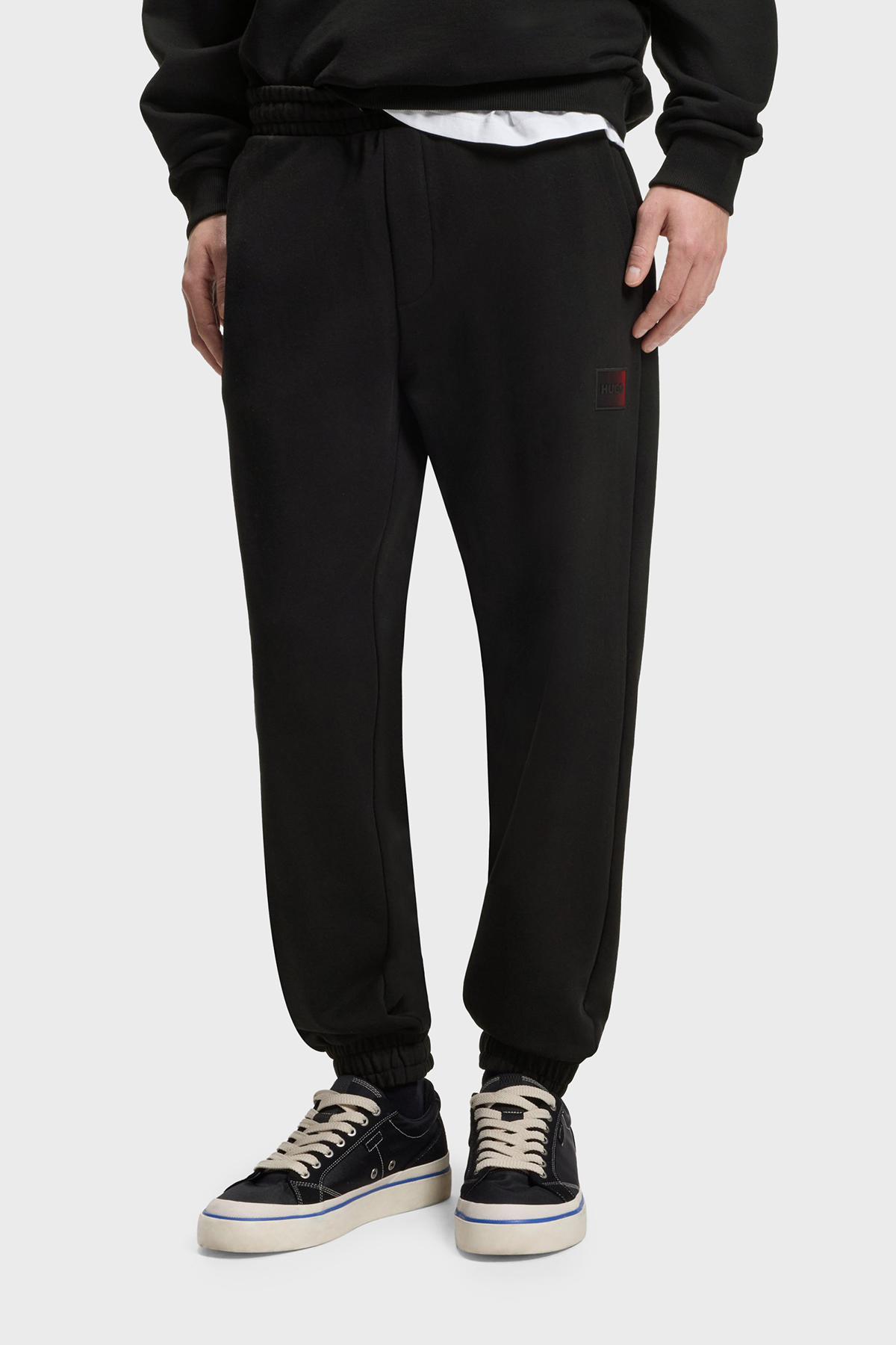 Hugo Pamuklu Relaxed Fit Lastikli Paça Erkek Pantolon 50553146 001 SİYAH