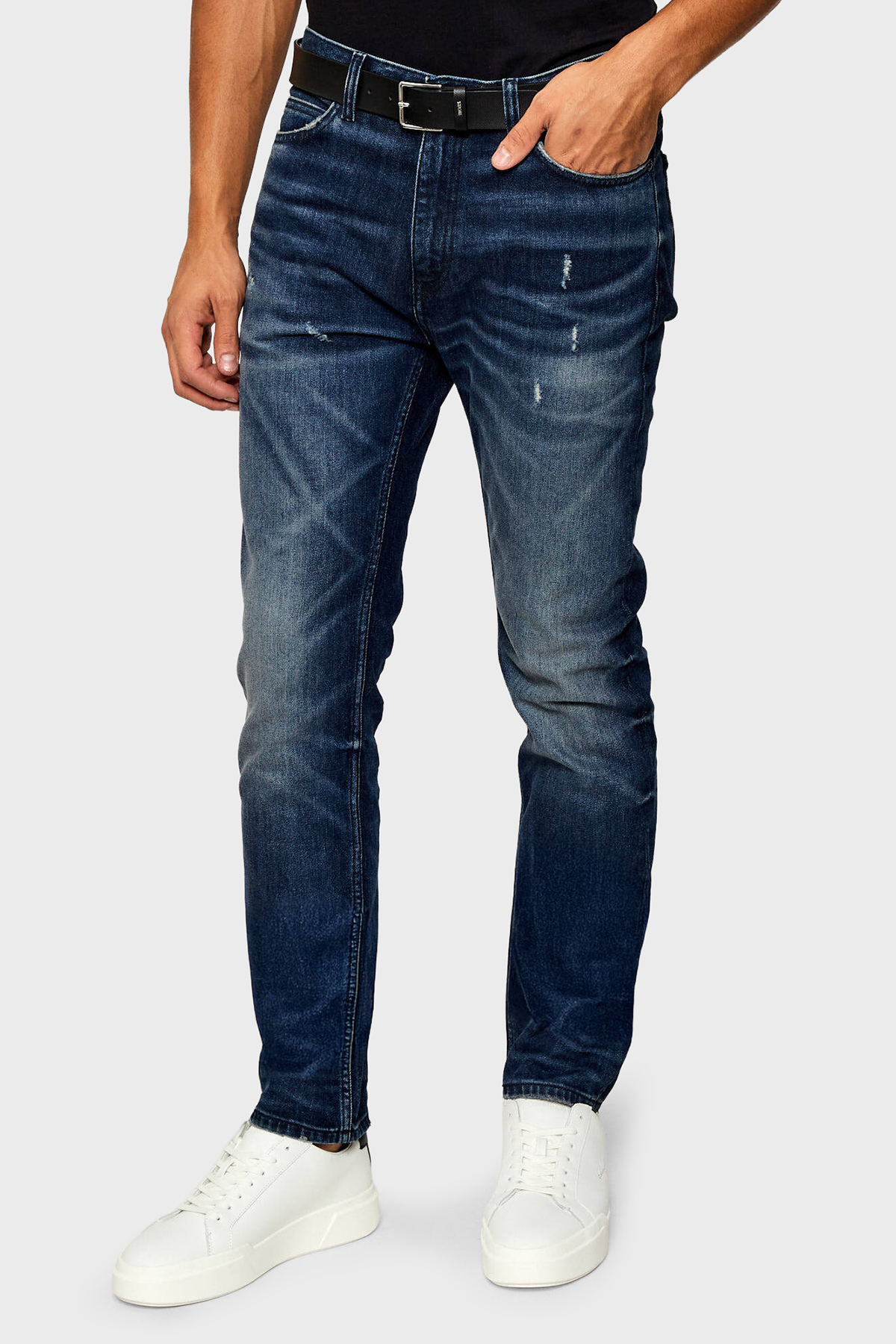 Hugo Pamuklu Slim Fit Normal Bel Dar Paça Jeans Erkek Kot Pantolon 50550143 413 LACİVERT