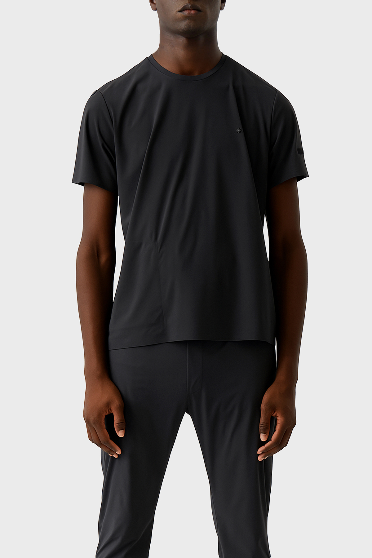 Isaora Slim Fit Logolu Bisiklet Yaka Erkek T Shirt ISR9015 BLCK SİYAH
