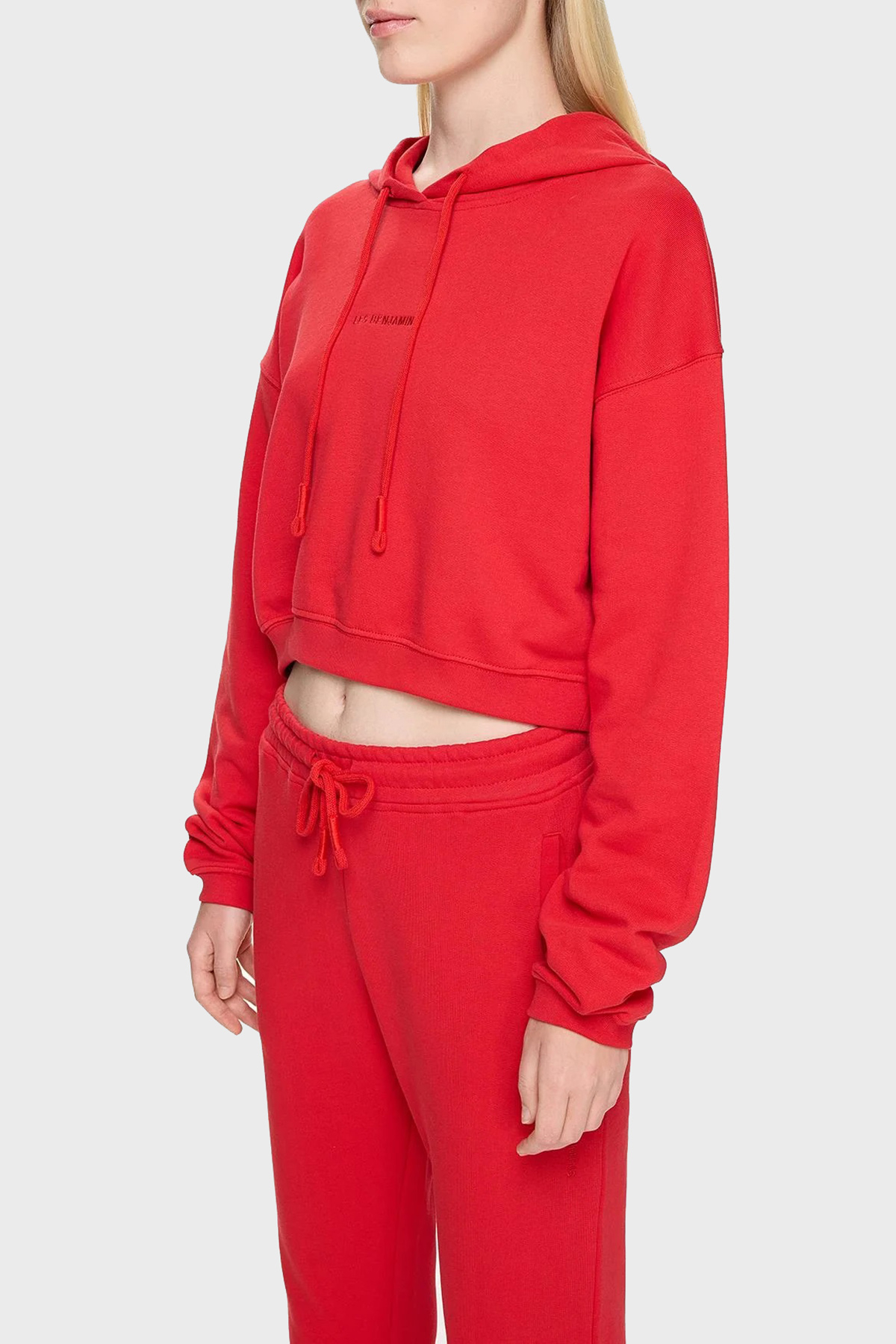 Les Benjamins Pamuklu Crop Fit Kapüşonlu Kadın Sweat LB24FWESSFUHD-302 KIRMIZI