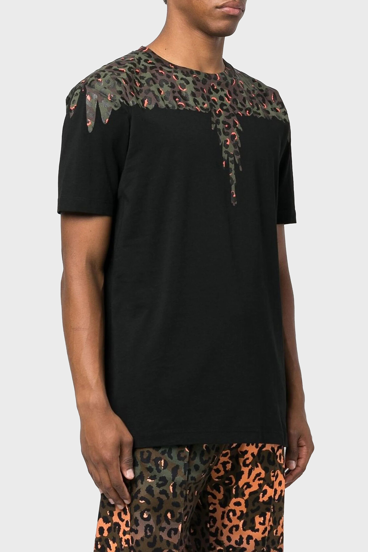 Marcelo Burlon Pamuklu Regular Fit Bisiklet Yaka Erkek T Shirt CMAA018S23JER0051060 SİYAH