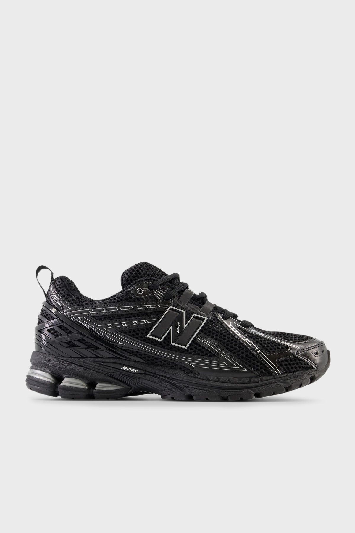 New Balance Metalik Detaylı Logolu Sneaker Unisex Ayakkabı M1906RCH SİYAH