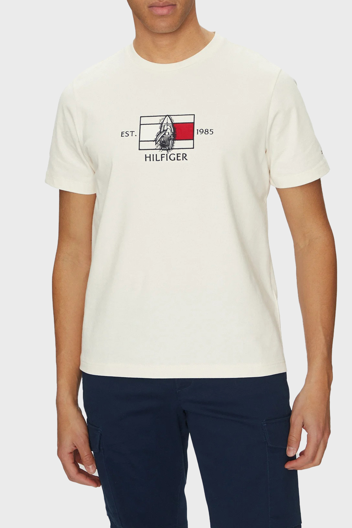 Tommy Hilfiger % 100 Pamuk Regular Fit Bisiklet Yaka Logolu Erkek T Shirt MW0MW38628 Z00 AÇIK BEJ