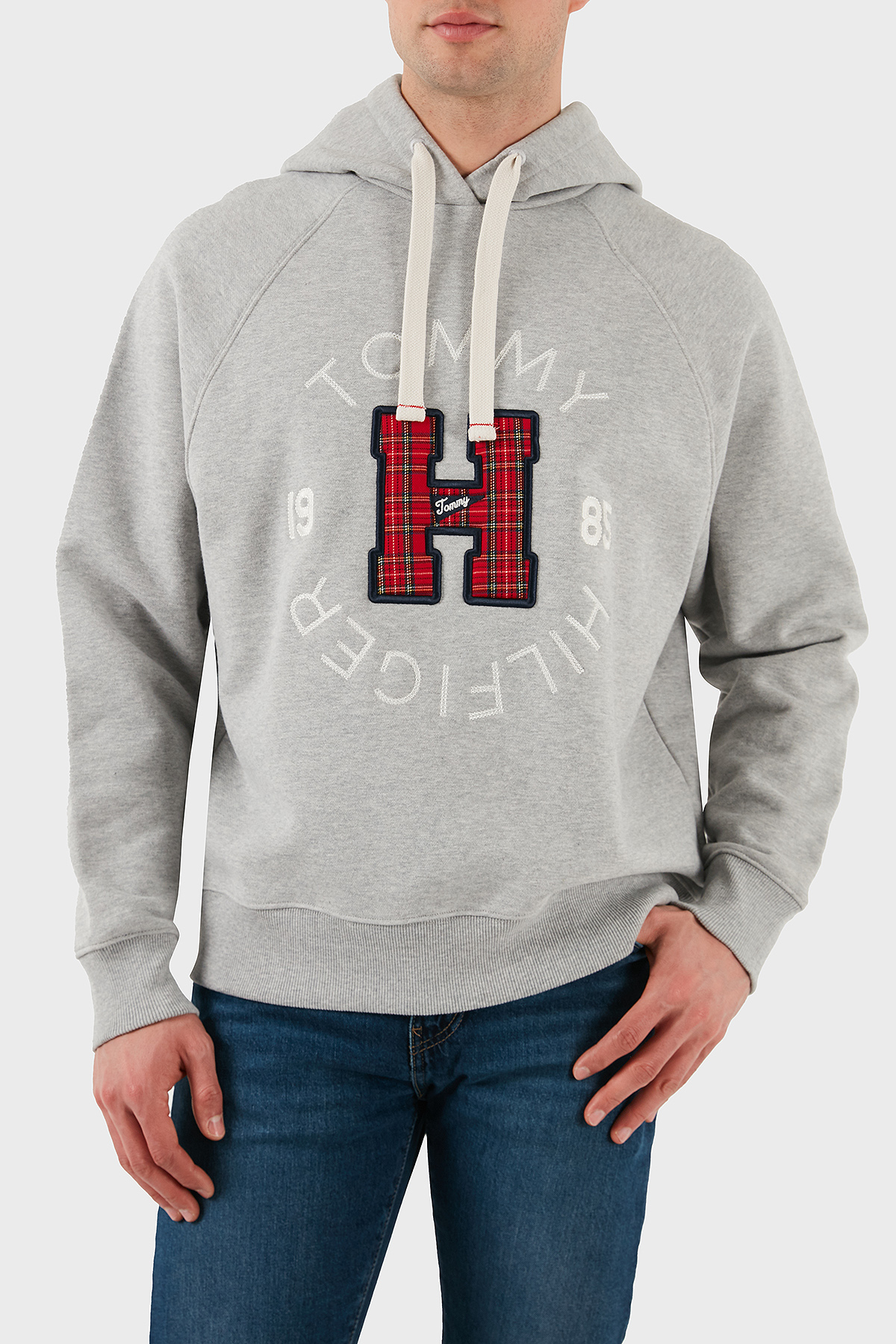 Tommy Hilfiger % 100 Pamuk Regular Fit Kapüşonlu Yaka Logolu Erkek Sweat DM0DM21259 P01 GRİ