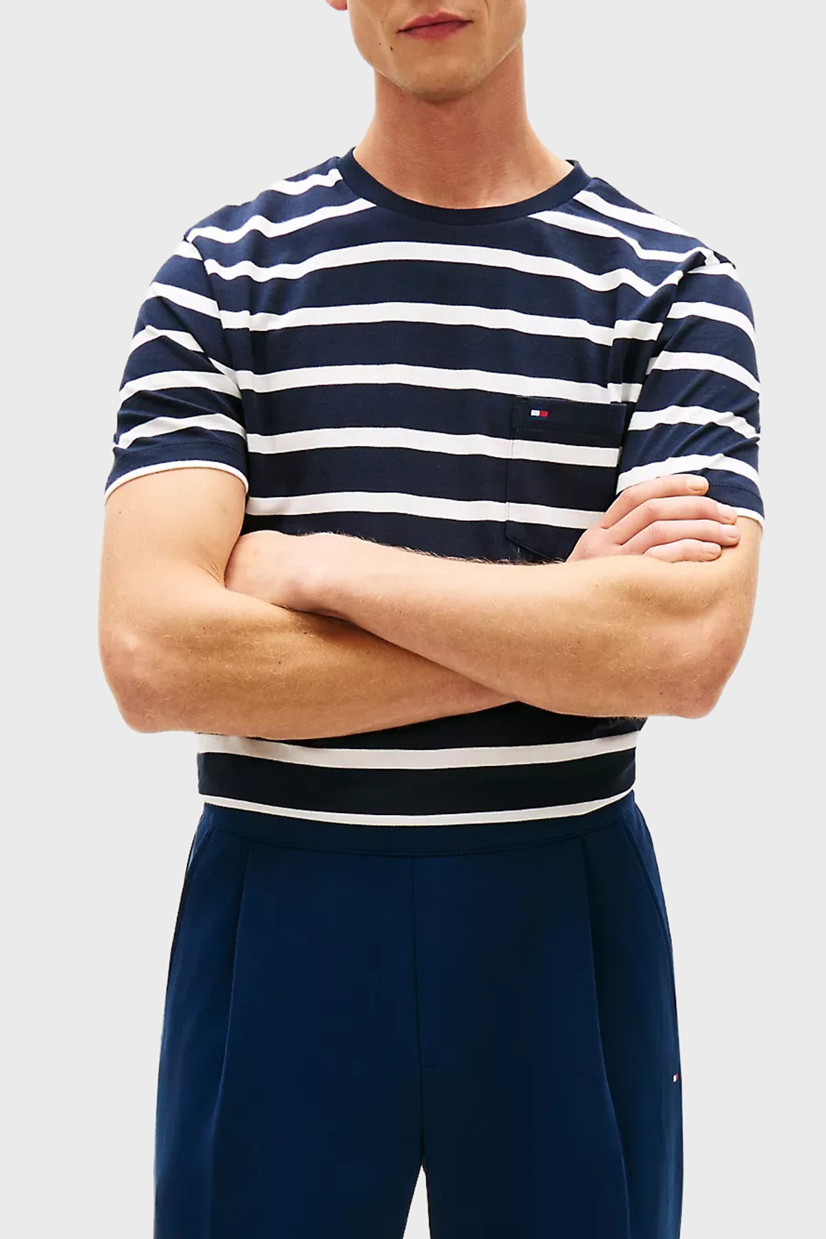 Tommy Hilfiger Çizgili Pamuklu Regular Fit Bisiklet Yaka Erkek T Shirt MW0MW41378 0BC LACİVERT-BEYAZ