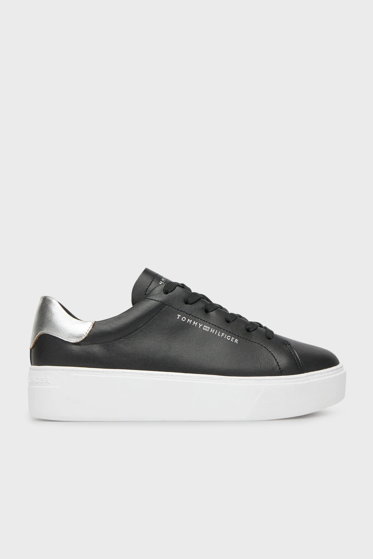 Tommy Hilfiger Deri Logolu Platform Taban Sneaker Kadın Ayakkabı FW0FW08756 BDS SİYAH