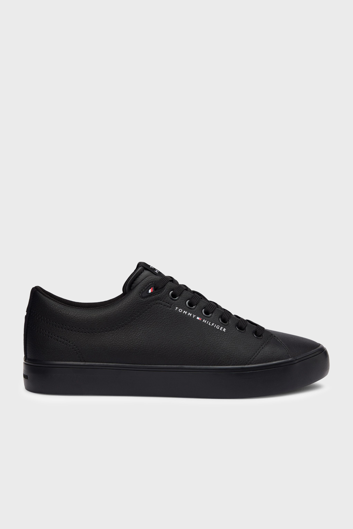 Tommy Hilfiger Deri Logolu Sneaker Erkek Ayakkabı FM0FM05511 00Z SİYAH