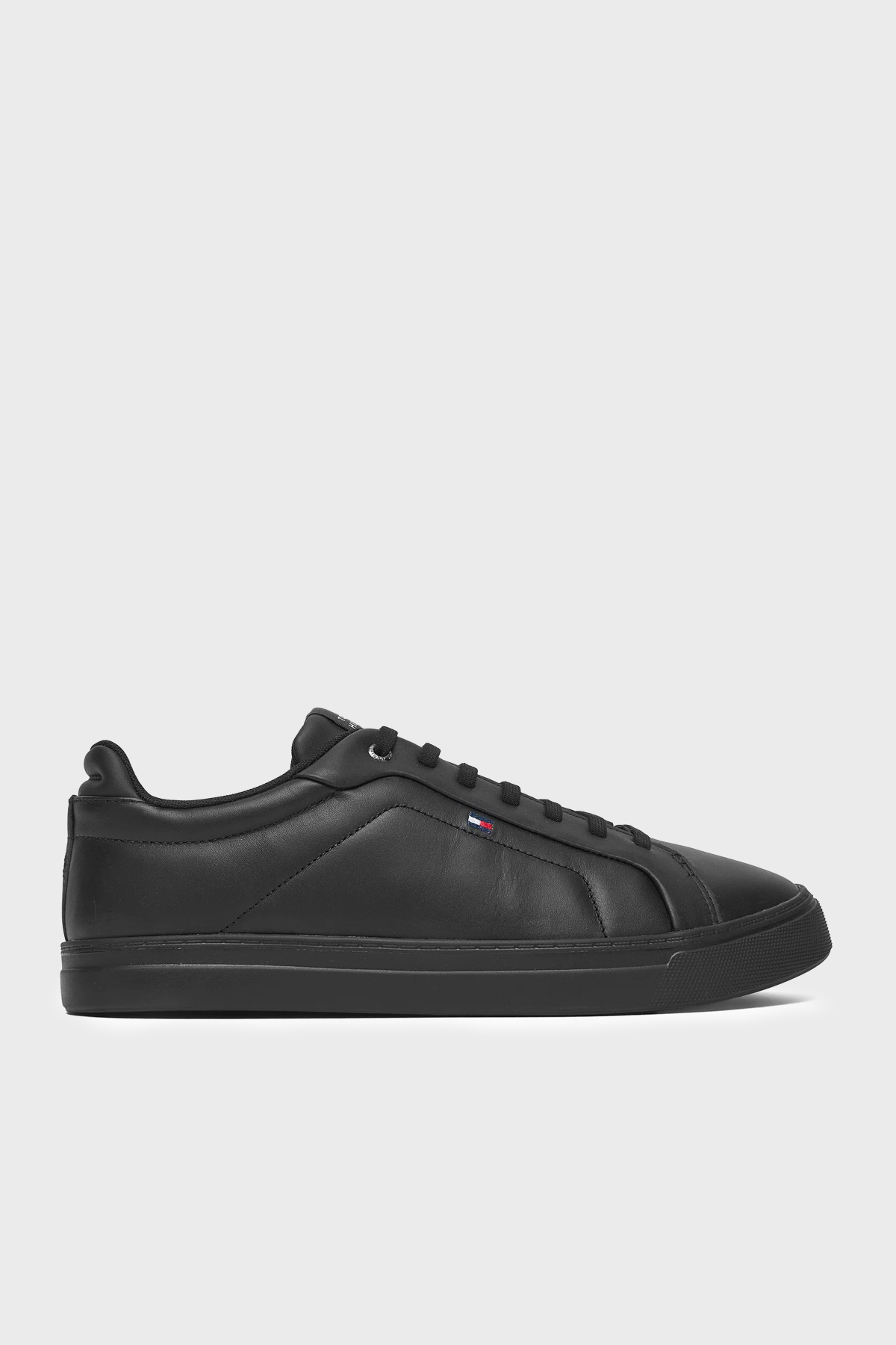 Tommy Hilfiger Deri Logolu Sneaker Erkek Ayakkabı FM0FM05678 BDS SİYAH