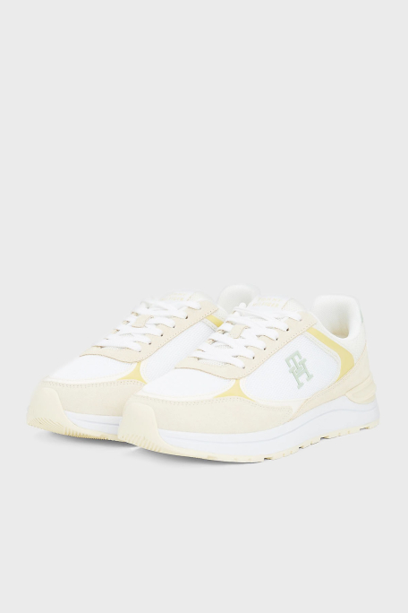 tommy-hilfiger-dokulu-logolu-